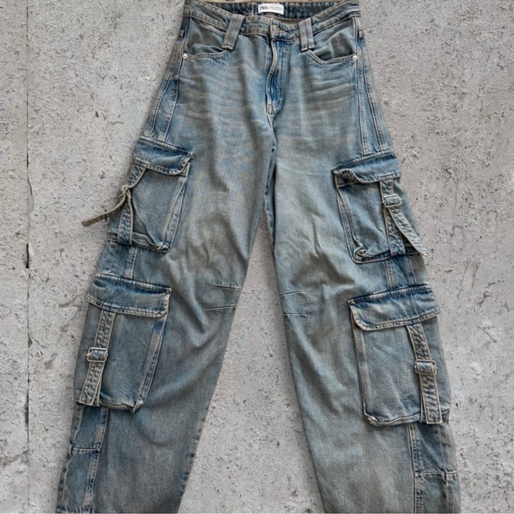 Zara Women's Blue Cargo Jeans